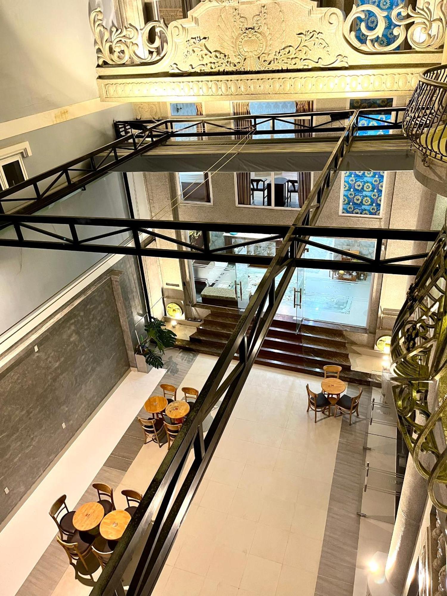 Vung Tau Luxury Hotel & Apartment Buitenkant foto
